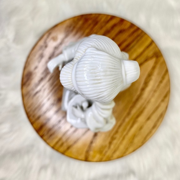 Vintage Geisha Girl UCGC Porcelain 10.5" Glossy Finish Asian Figurine - Picture 2 of 9